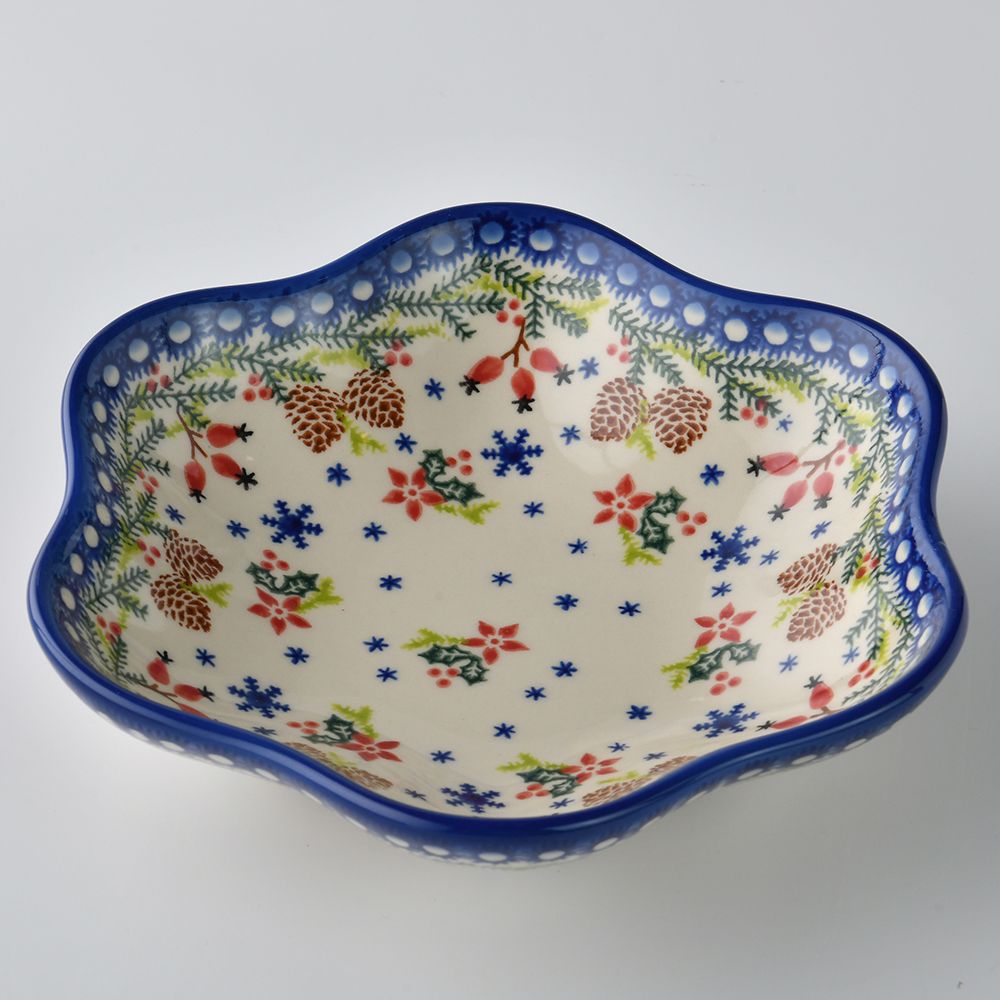 Handmade Polish Pottery Vena flower shaped plate,serving plate,20cm winter paradise Boleslawiec Ceramics