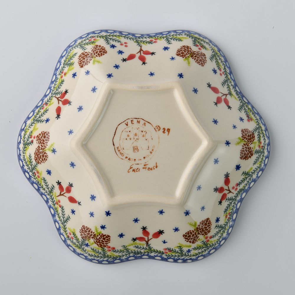 Handmade Polish Pottery Vena flower shaped plate,serving plate,20cm winter paradise Boleslawiec Ceramics