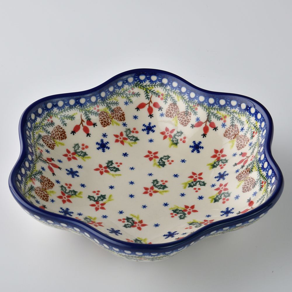 Handmade Polish Pottery Vena flower shaped plate,serving plate,24cm winter paradise Boleslawiec Ceramics