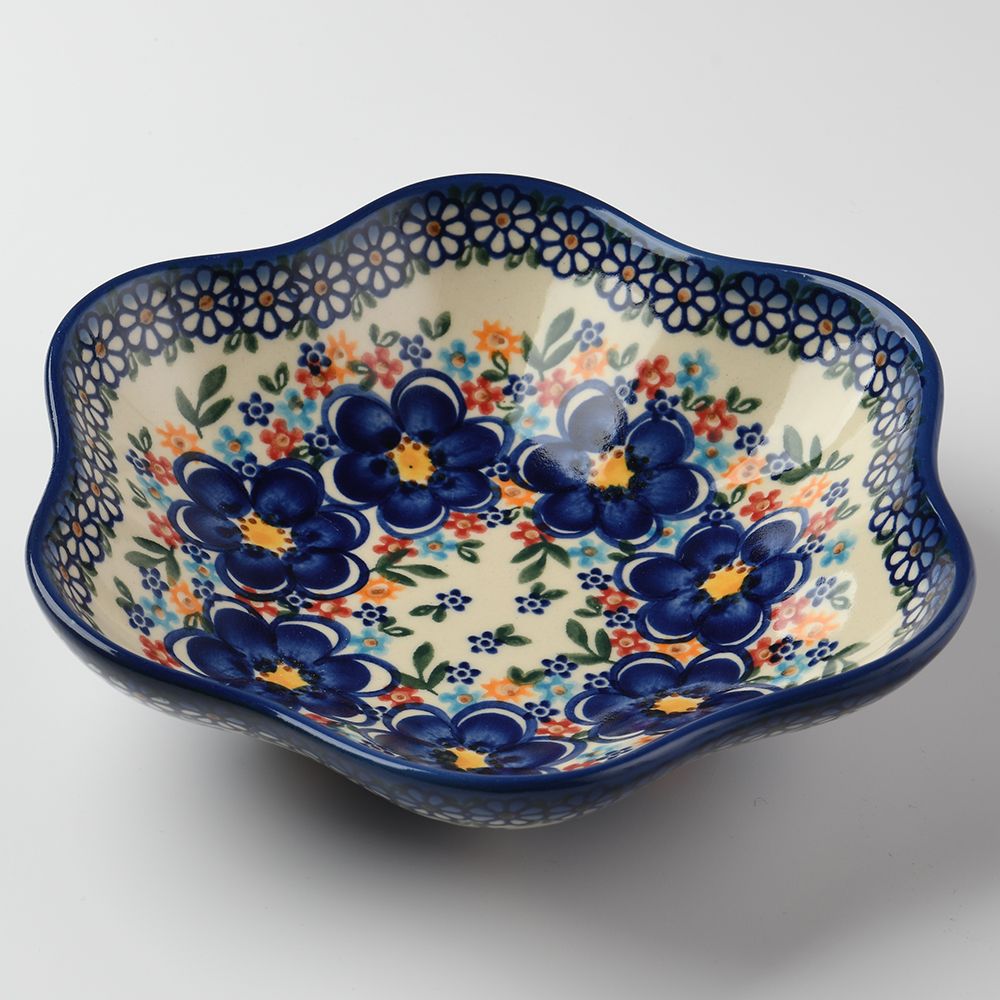 Handmade Polish Pottery Vena flower shaped plate,serving plate,20cm spring bouquet Boleslawiec Ceramics