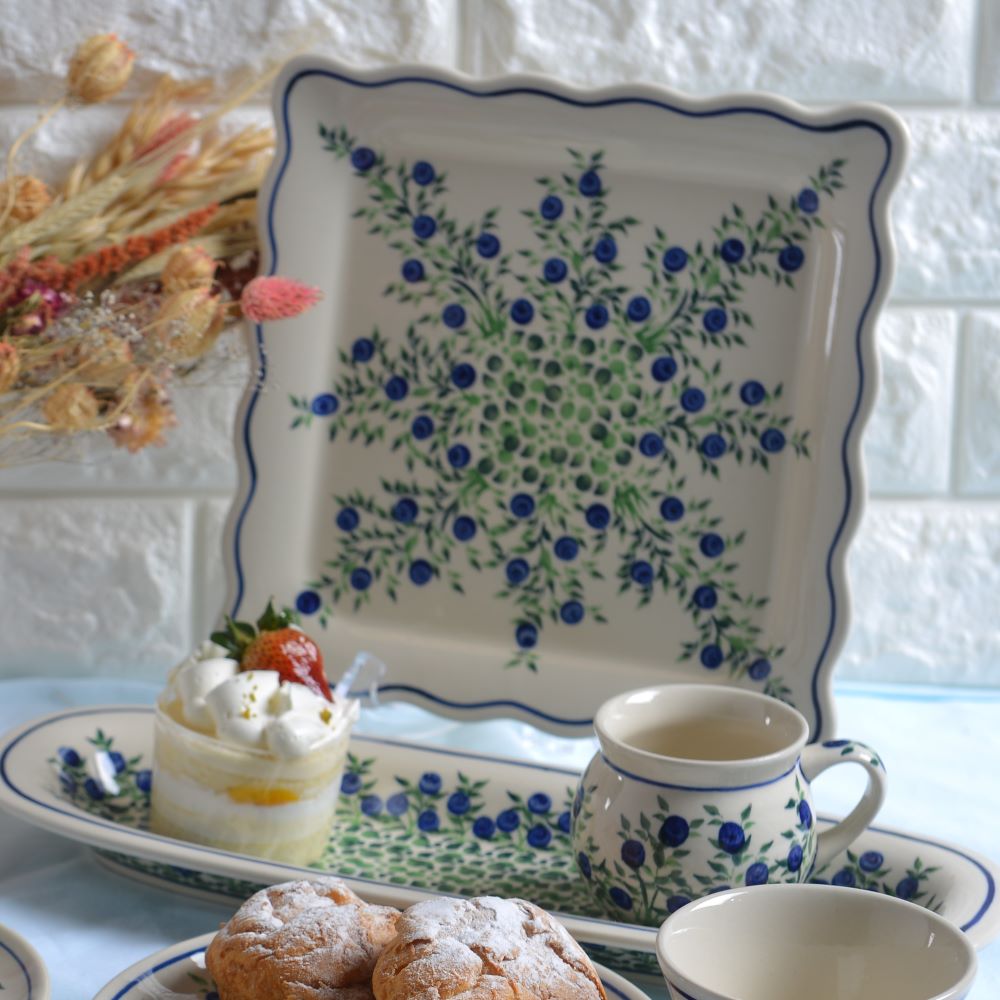 Handmade Polish Pottery Zaklady square serving plate 24cm flower freedom Boleslawiec Ceramics